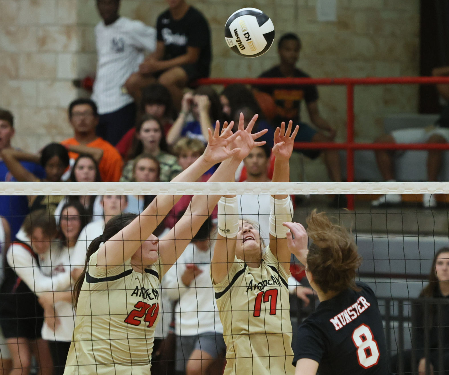 Volleyball - Muster at Andrean